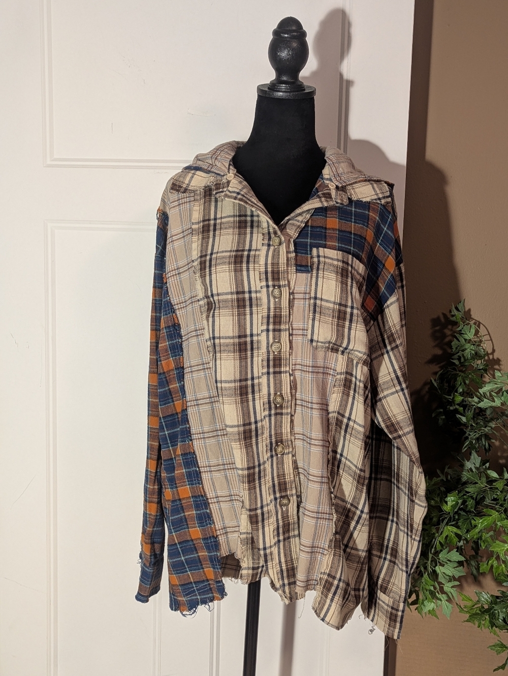 Miss Me Multi Plaid Button-Down Shirt in Beige, Brown & Blue. Size Medium.